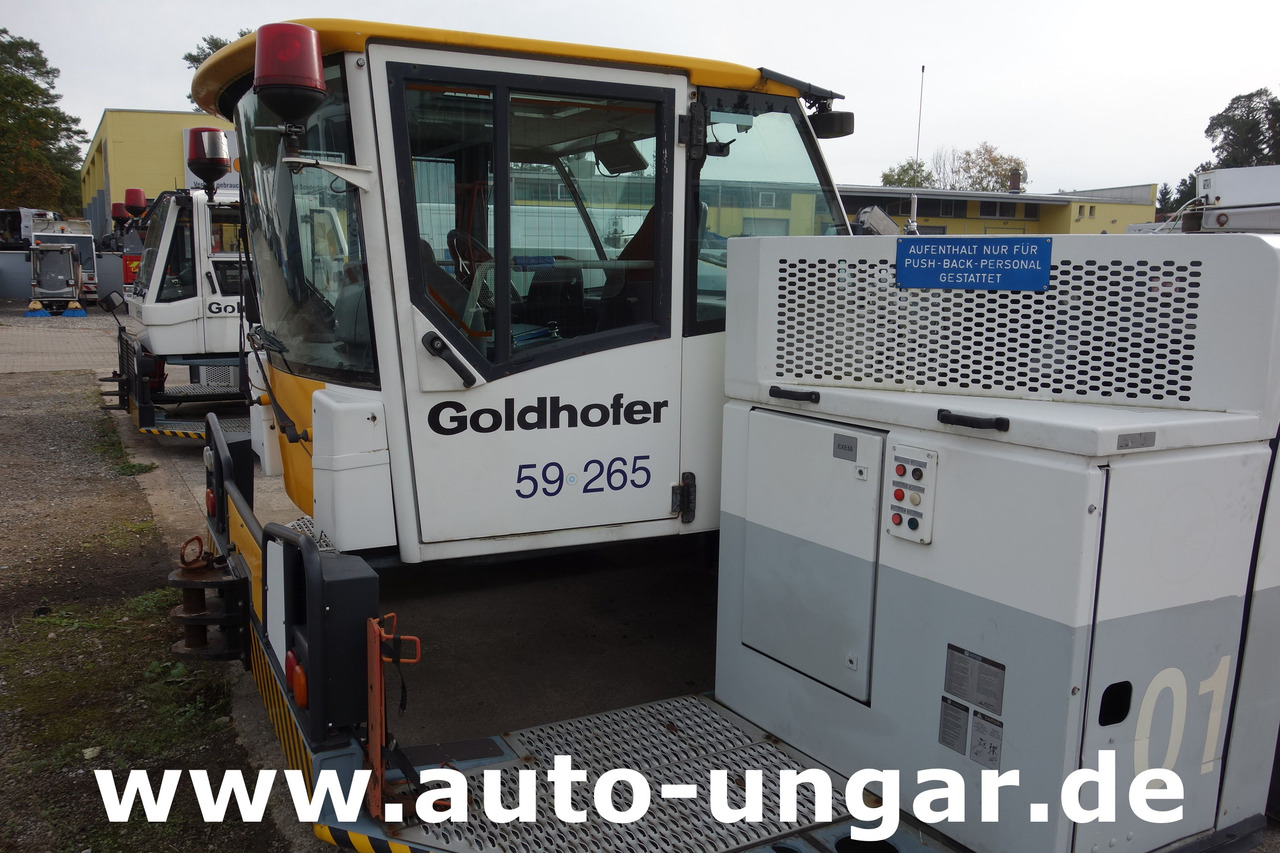 Возило за push back Goldhofer AST-1X 1360 Allradlenkung 6x6 towbarless Pushback Airbus A380 Deutz TCD 2015 V08 - 1.360PS: слика 22 Возило за push back Goldhofer AST-1X 1360 Allradlenkung 6x6 towbarless Pushback Airbus A380 Deutz TCD 2015 V08 - 1.360PS: слика 22