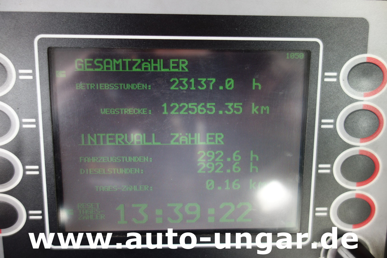 Возило за push back Goldhofer AST-1X 1360 Allradlenkung 6x6 towbarless Pushback Airbus A380 Deutz TCD 2015 V08 - 1.360PS: слика 26 Возило за push back Goldhofer AST-1X 1360 Allradlenkung 6x6 towbarless Pushback Airbus A380 Deutz TCD 2015 V08 - 1.360PS: слика 26