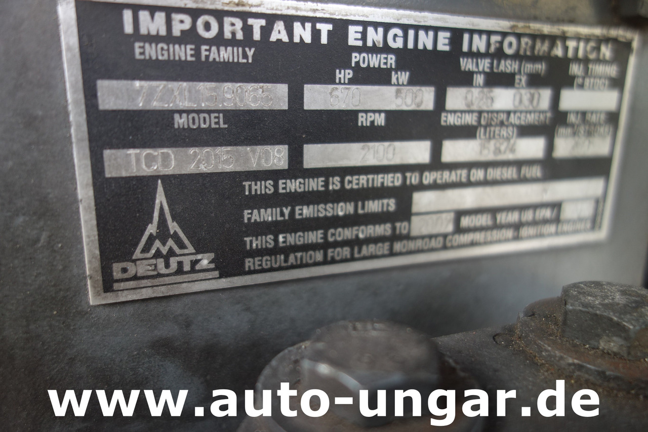 Возило за push back Goldhofer AST-1X 1360 Allradlenkung 6x6 towbarless Pushback Airbus A380 Deutz TCD 2015 V08 - 1.360PS: слика 17 Возило за push back Goldhofer AST-1X 1360 Allradlenkung 6x6 towbarless Pushback Airbus A380 Deutz TCD 2015 V08 - 1.360PS: слика 17