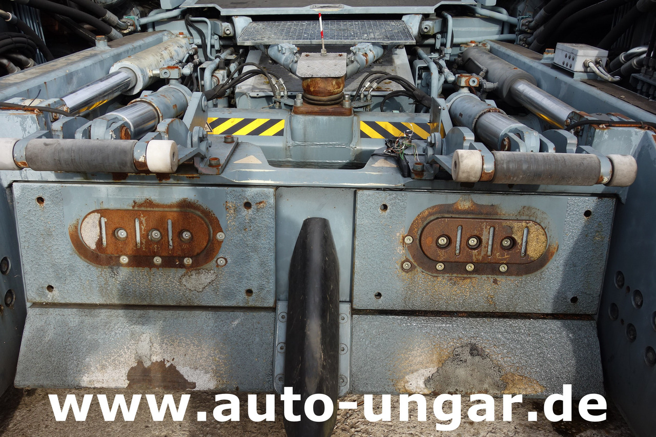 Возило за push back Goldhofer AST-1X 1360 Allradlenkung 6x6 towbarless Pushback Airbus A380 Deutz TCD 2015 V08 - 1.360PS: слика 10 Возило за push back Goldhofer AST-1X 1360 Allradlenkung 6x6 towbarless Pushback Airbus A380 Deutz TCD 2015 V08 - 1.360PS: слика 10