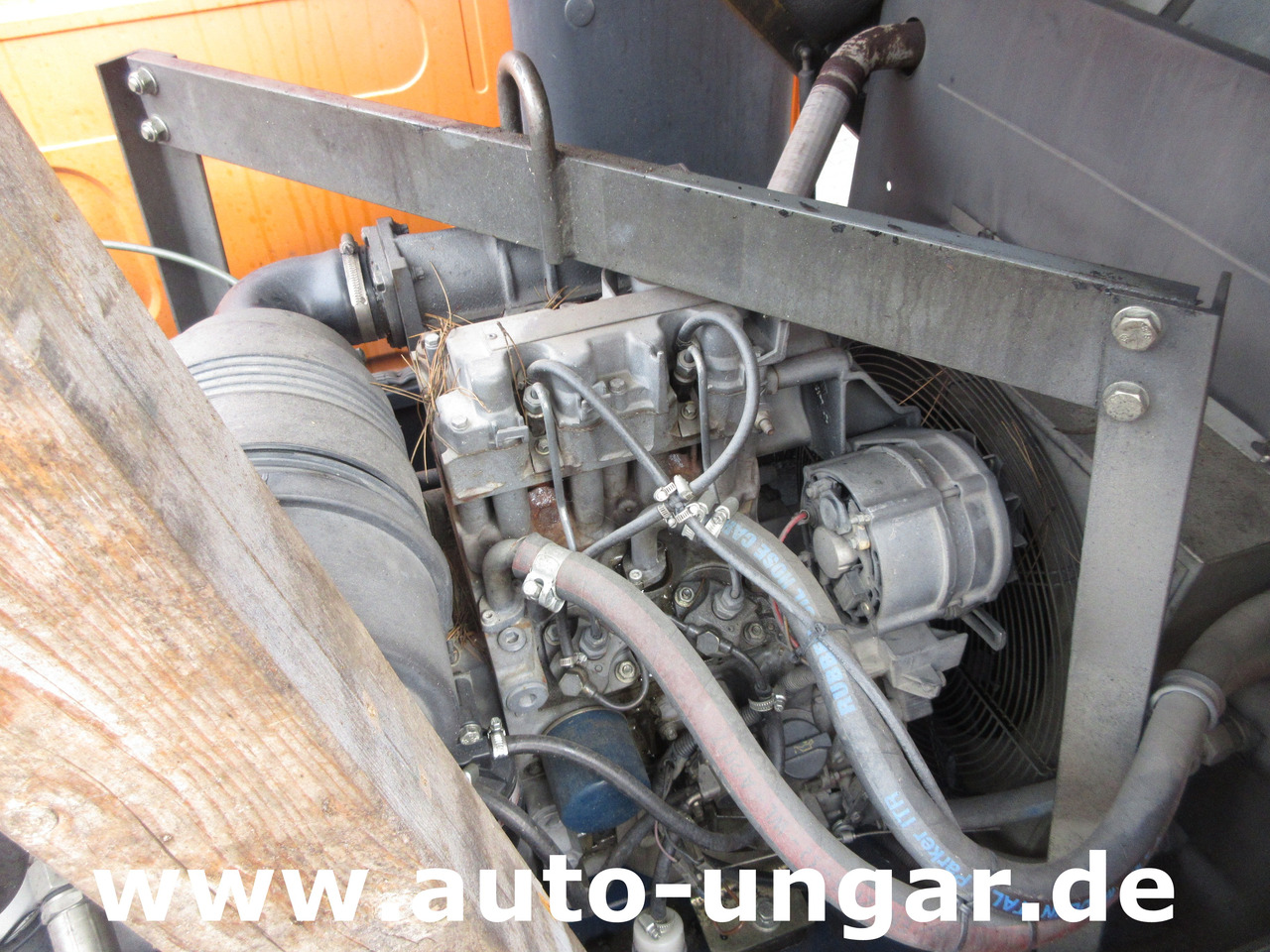 Машина за асфалт Hofmann H75 - 1000 Thermoplastic Roadmarking Machine Truck Mounted Hot Paint: слика 23 Машина за асфалт Hofmann H75 - 1000 Thermoplastic Roadmarking Machine Truck Mounted Hot Paint: слика 23