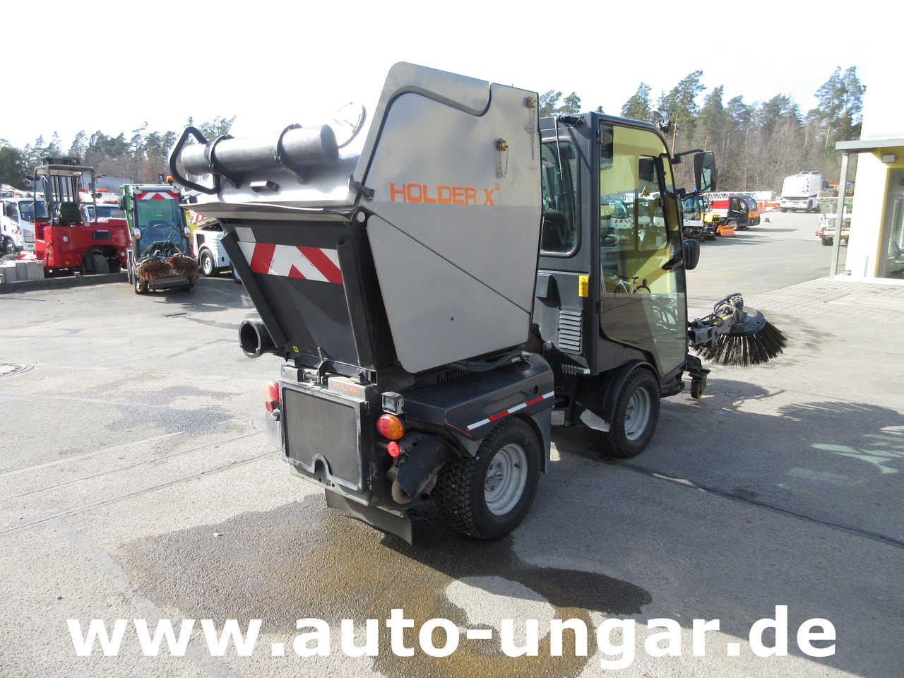Holder X45 Kubota Diesel Motor Baujahr 2019 Allrad Kehrmaschine Geräteträger - Општински трактор: слика 5 Holder X45 Kubota Diesel Motor Baujahr 2019 Allrad Kehrmaschine Geräteträger - Општински трактор: слика 5
