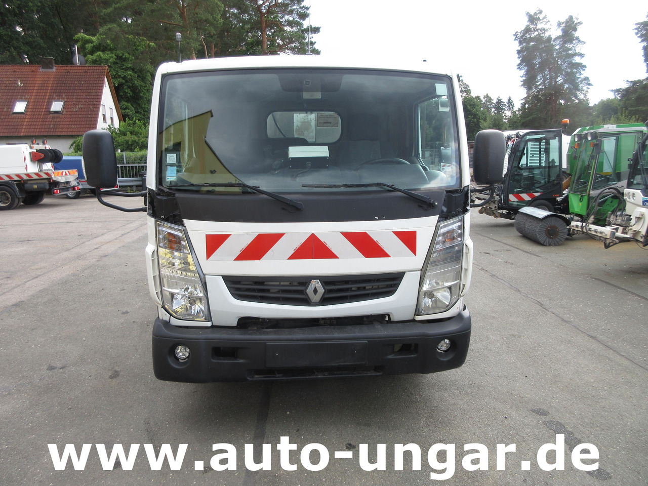 RENAULT Maxity 3.500kg Faun Provence Benne Müllwagen 5m³ Alumulde mit Presse - Камион за ѓубре: слика 2 RENAULT Maxity 3.500kg Faun Provence Benne Müllwagen 5m³ Alumulde mit Presse - Камион за ѓубре: слика 2