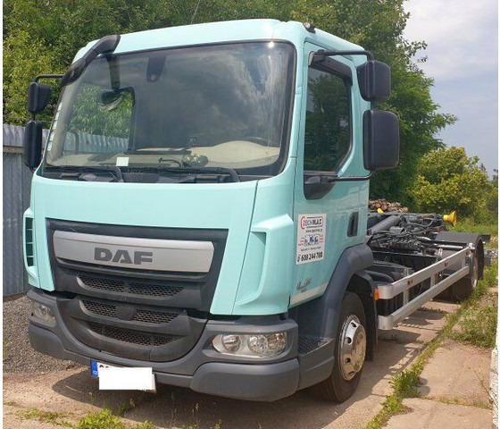 DAF 12t LF180 FA - Камион со кука за подигање: слика 1 DAF 12t LF180 FA - Камион со кука за подигање: слика 1