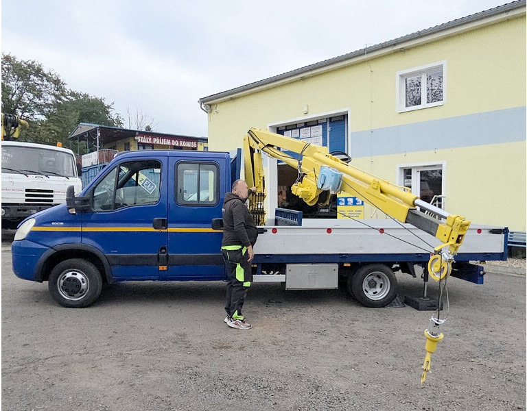 Комбе со отворен сандак, Комби со двојна кабина Iveco 50C18 Daily 3.D 16V +Effer: слика 6 Комбе со отворен сандак, Комби со двојна кабина Iveco 50C18 Daily 3.D 16V +Effer: слика 6