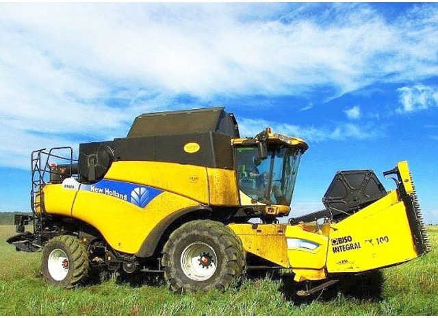 New Holland CR 980 (351) +BISO: VX 750 Crop Ranger +CX100 - Комбајн: слика 1 New Holland CR 980 (351) +BISO: VX 750 Crop Ranger +CX100 - Комбајн: слика 1