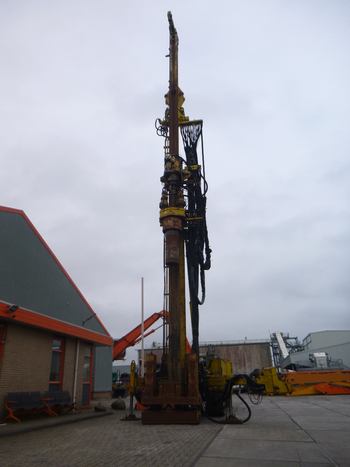 CASAGRANDE C14 ROTATING FOUNDATION ROTARY DRILL - Машина за бушење: слика 4 CASAGRANDE C14 ROTATING FOUNDATION ROTARY DRILL - Машина за бушење: слика 4