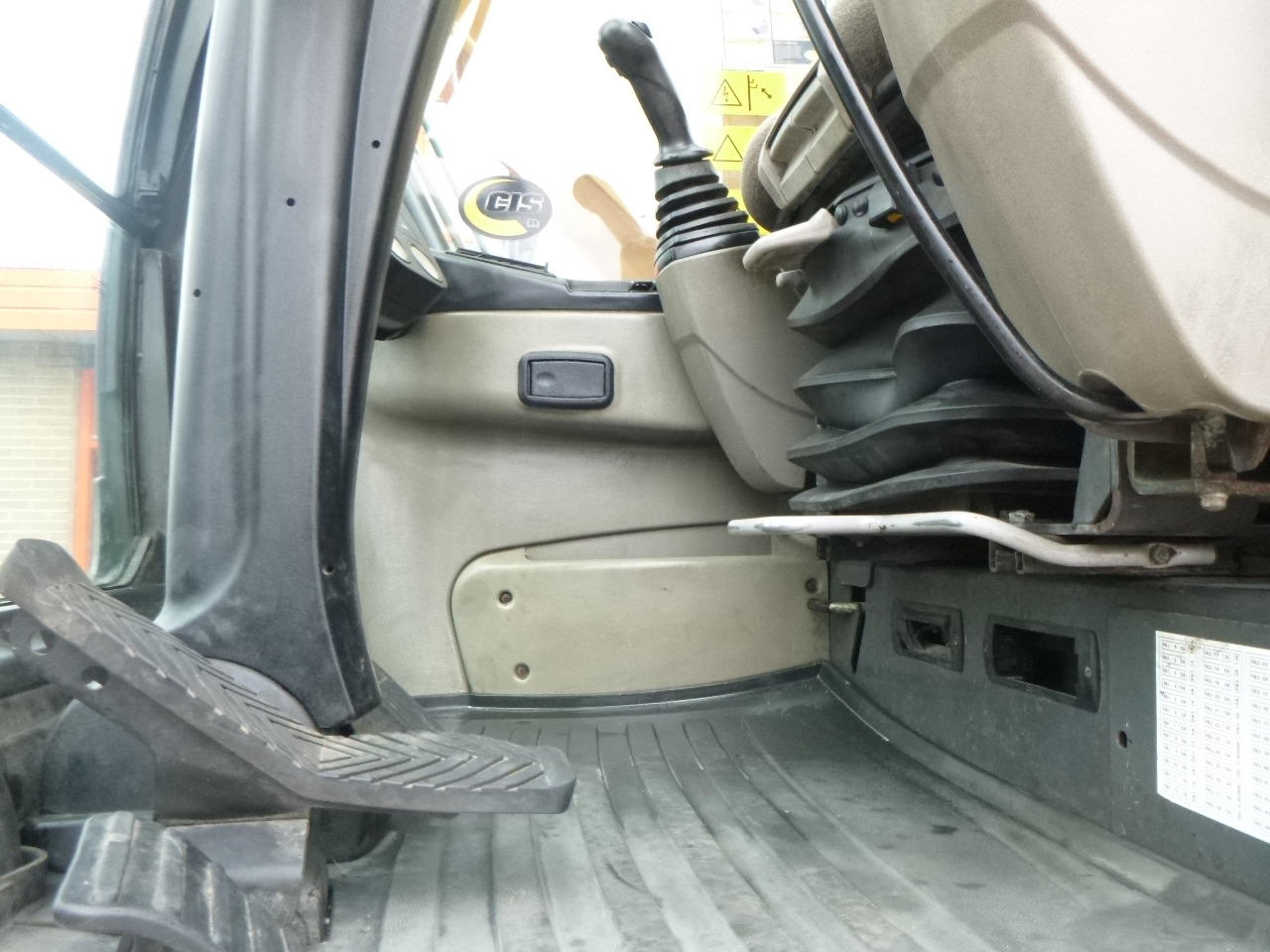 Багер на тркала CASE WX148: слика 28 Багер на тркала CASE WX148: слика 28