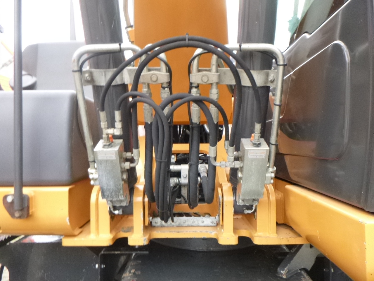 Багер на тркала CASE WX148: слика 14 Багер на тркала CASE WX148: слика 14