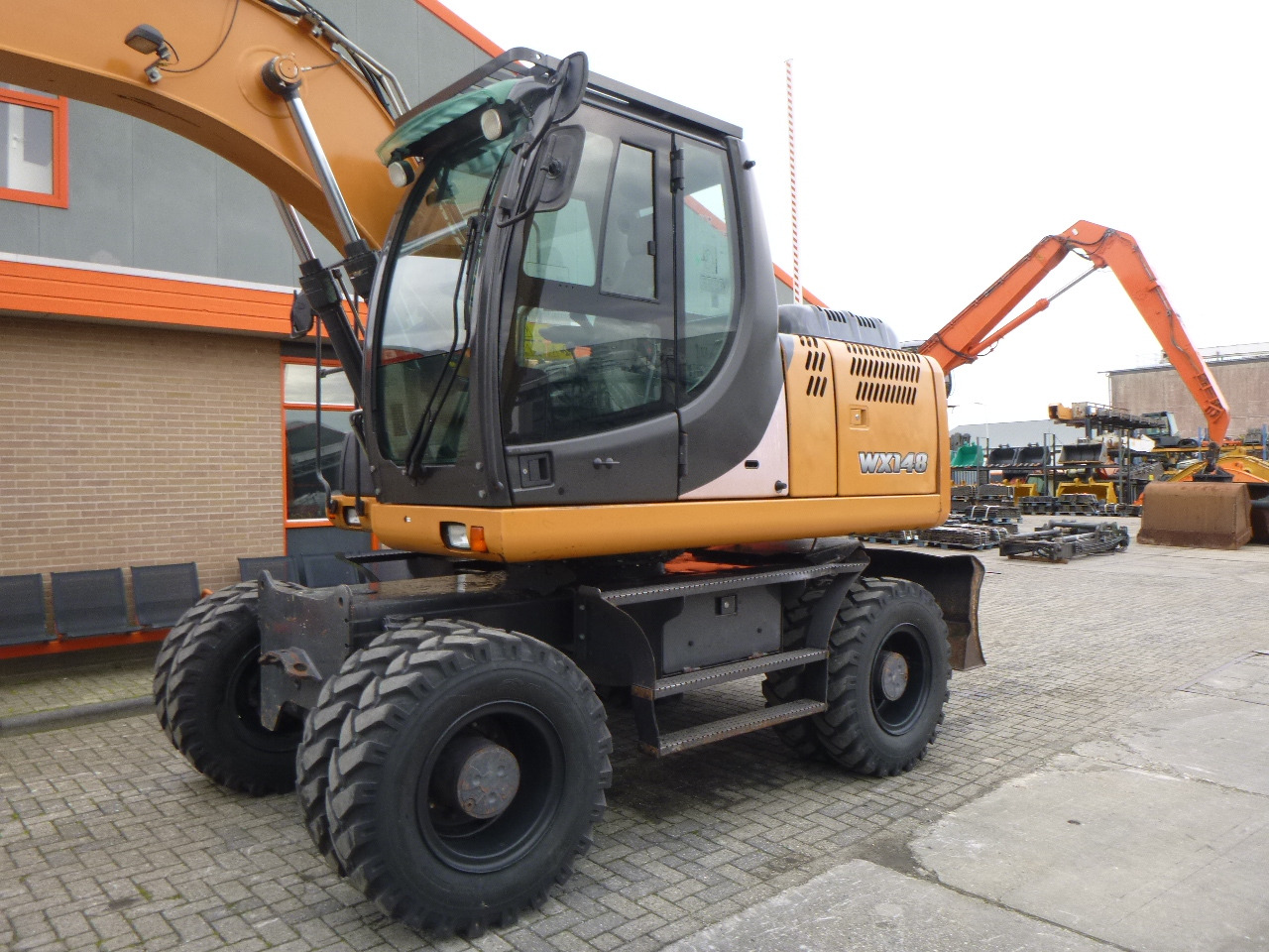 Багер на тркала CASE WX148: слика 9 Багер на тркала CASE WX148: слика 9