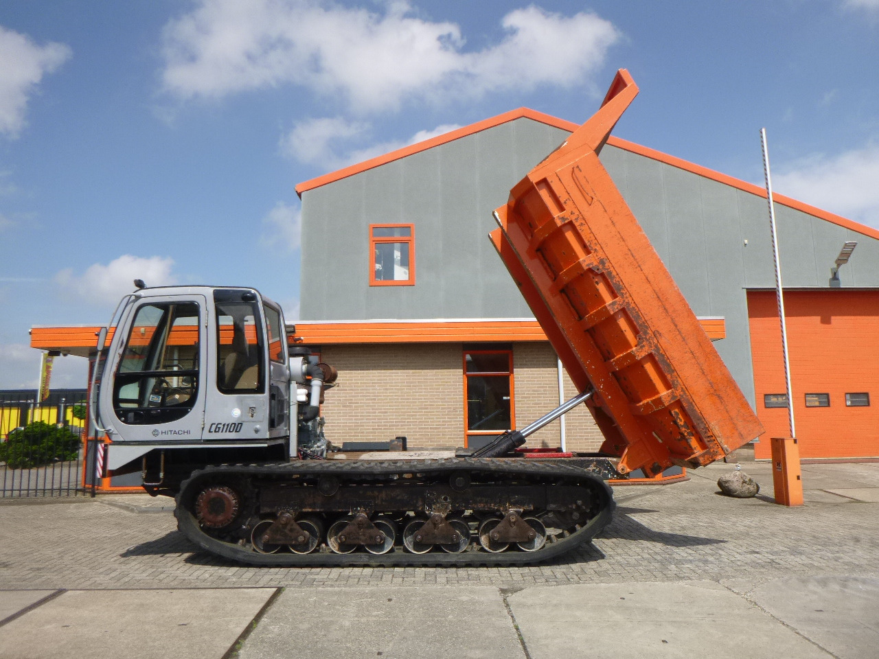 Истоварувач со гасеници HITACHI CG110D-SC: слика 23