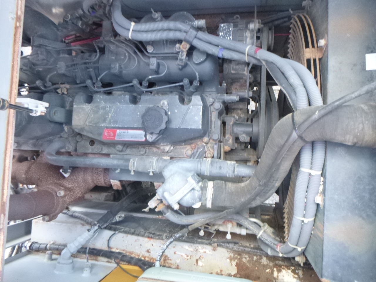 Истоварувач со гасеници HITACHI CG110D-SC: слика 50
