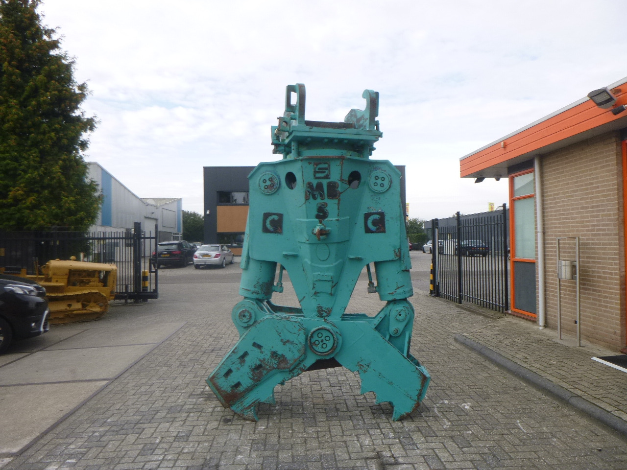 MONTABERT MB500 - Ножица за уривање за Багер гасеничар: слика 3 MONTABERT MB500 - Ножица за уривање за Багер гасеничар: слика 3