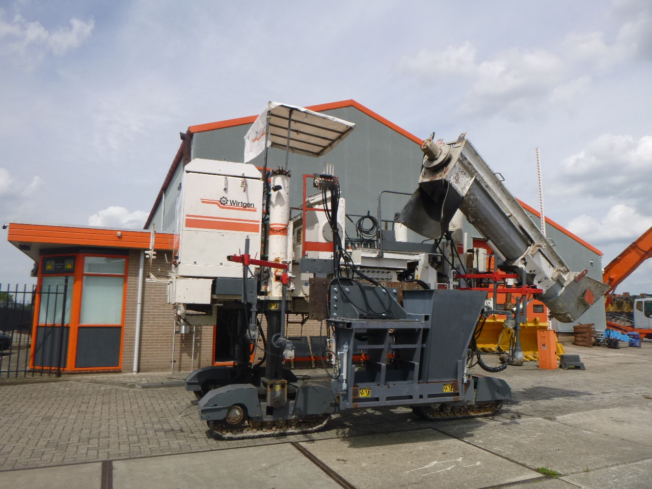 WIRTGEN SP250 - Финишер за бетон: слика 4 WIRTGEN SP250 - Финишер за бетон: слика 4