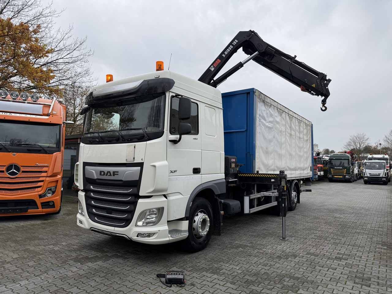 Daf XF480 6X2*4 Kran Hiab X-HiDuo 188 - Камион со платформа, Камион со кран: слика 1 Daf XF480 6X2*4 Kran Hiab X-HiDuo 188 - Камион со платформа, Камион со кран: слика 1