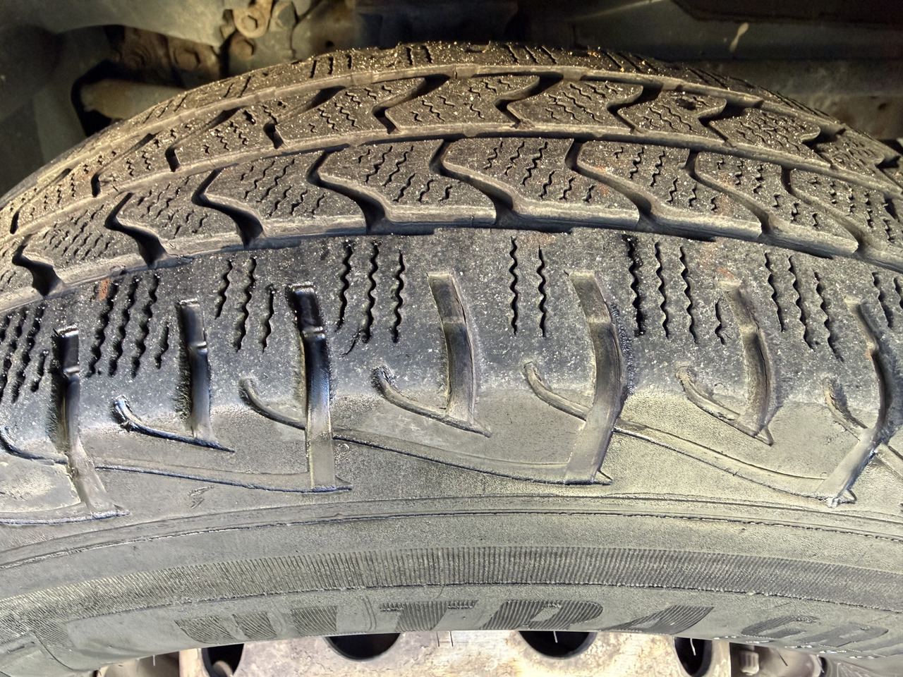 Iveco Daily 70C17 HMF 635 Kran bis 11 Meter - Камион со кран, Комбе со отворен сандак: слика 4 Iveco Daily 70C17 HMF 635 Kran bis 11 Meter - Камион со кран, Комбе со отворен сандак: слика 4