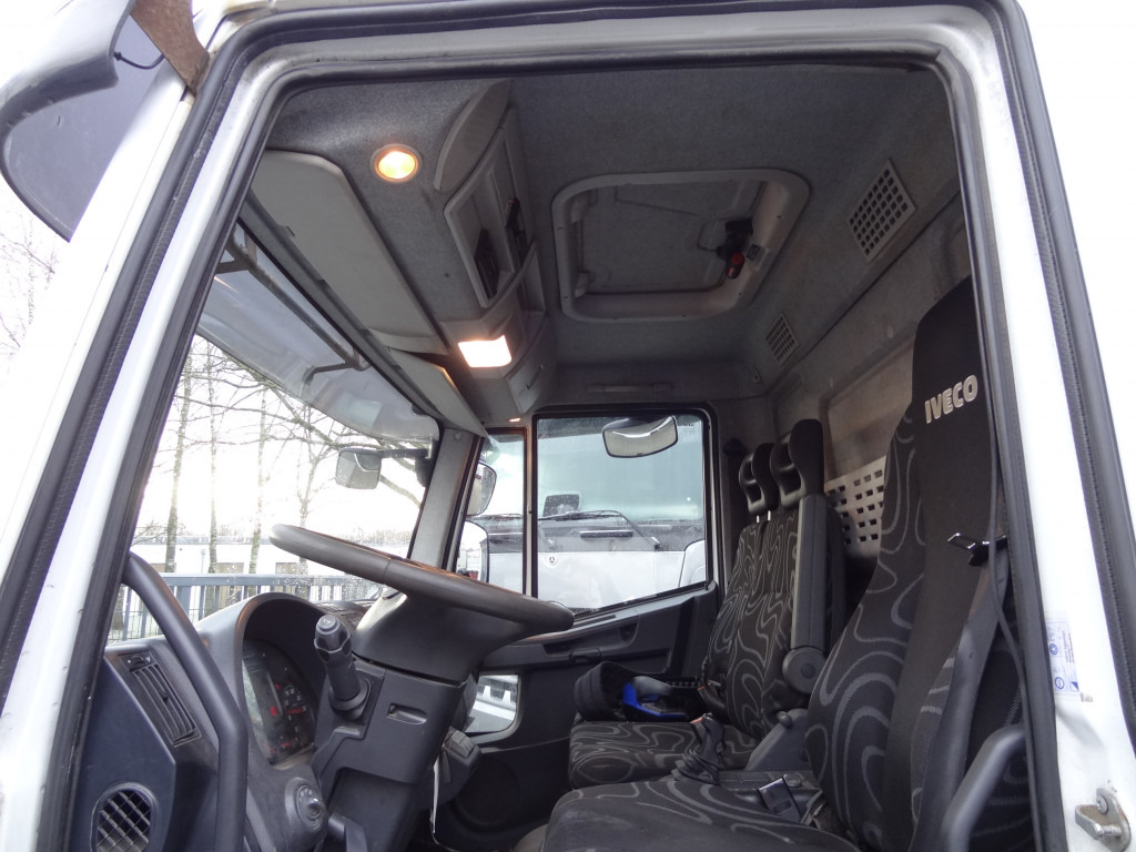Iveco EuroCargo 120E25 Fassi F38 - Камион со платформа, Камион со кран: слика 3 Iveco EuroCargo 120E25 Fassi F38 - Камион со платформа, Камион со кран: слика 3