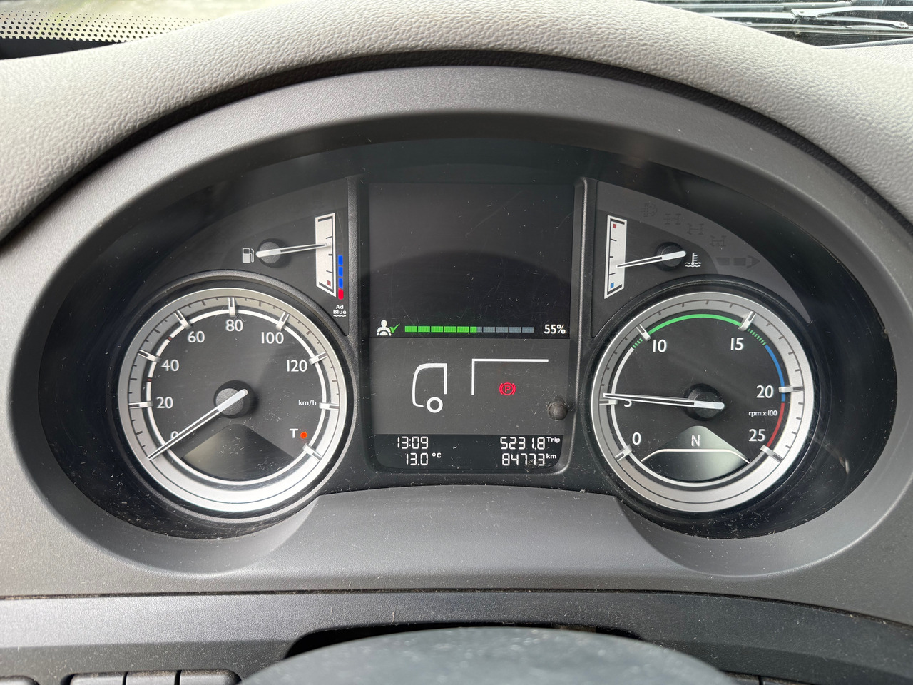 Daf CF 370 4X2 - Камион влекач: слика 4 Daf CF 370 4X2 - Камион влекач: слика 4