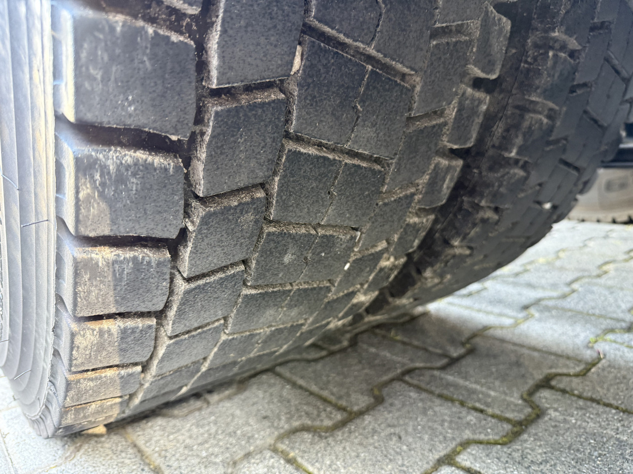 MAN TGX 18.680 4X2 BLS V8 - Камион влекач: слика 3 MAN TGX 18.680 4X2 BLS V8 - Камион влекач: слика 3