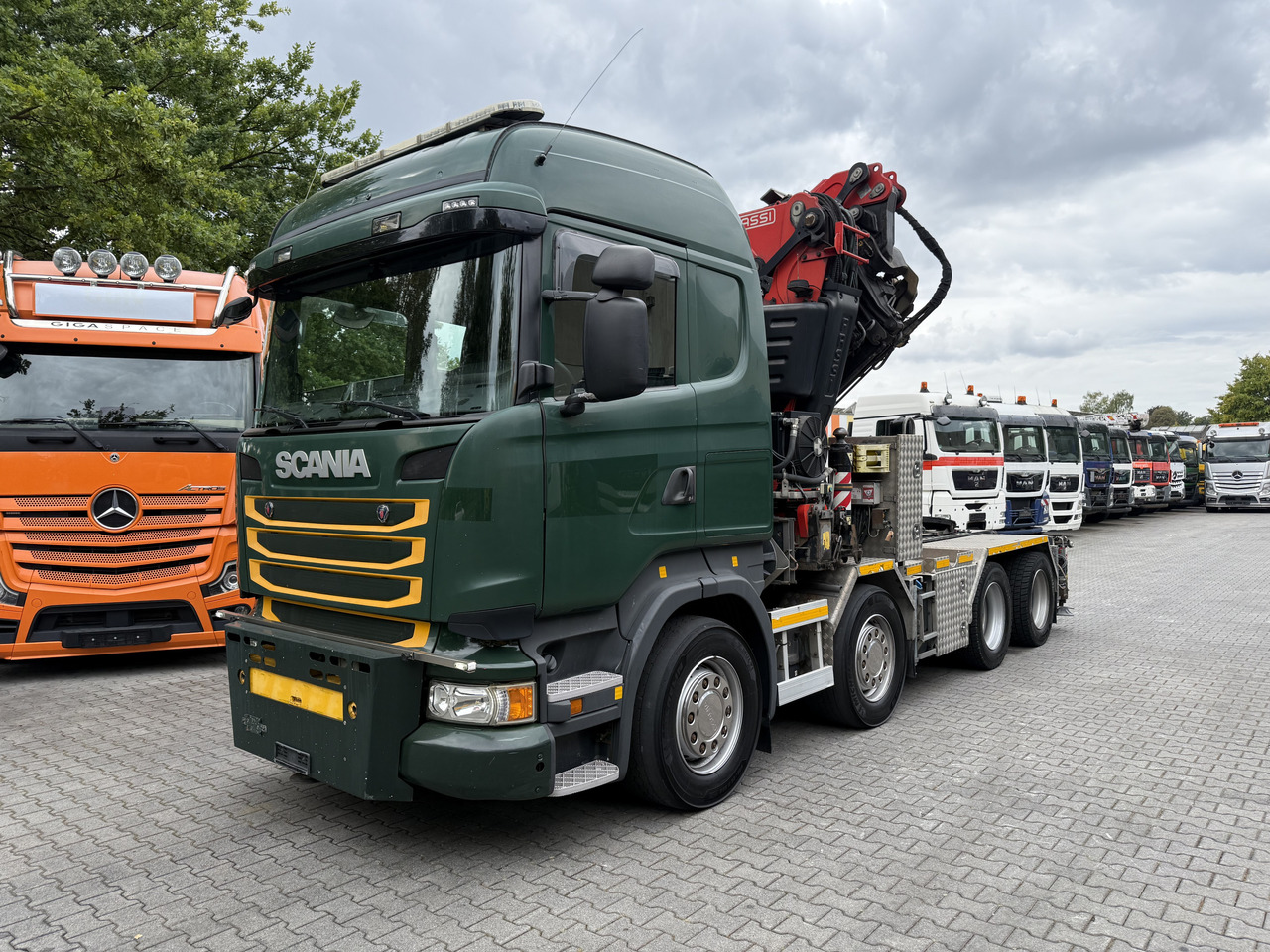 Scania R450 8X4 Kran Fassi F660 bis 34 Meter - Камион влекач: слика 1 Scania R450 8X4 Kran Fassi F660 bis 34 Meter - Камион влекач: слика 1