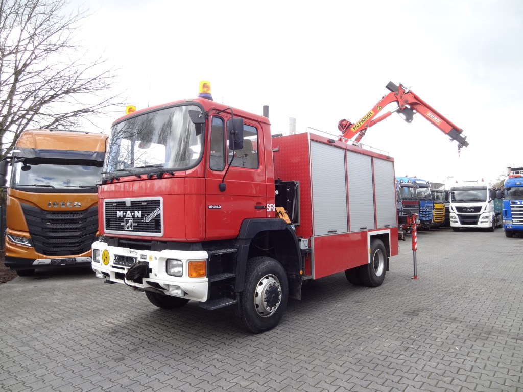 MAN F90 16.242 4X4 / Feuerwehr - Противпожарен камион: слика 1 MAN F90 16.242 4X4 / Feuerwehr - Противпожарен камион: слика 1