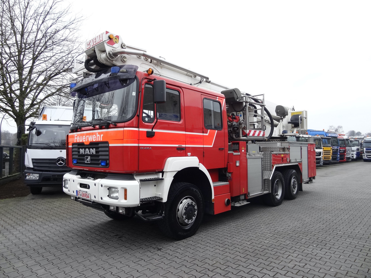 MAN FE 410 6X6 Feuerwehr Vema Lift 32 Meter - Камион со подигачка кошница: слика 1 MAN FE 410 6X6 Feuerwehr Vema Lift 32 Meter - Камион со подигачка кошница: слика 1