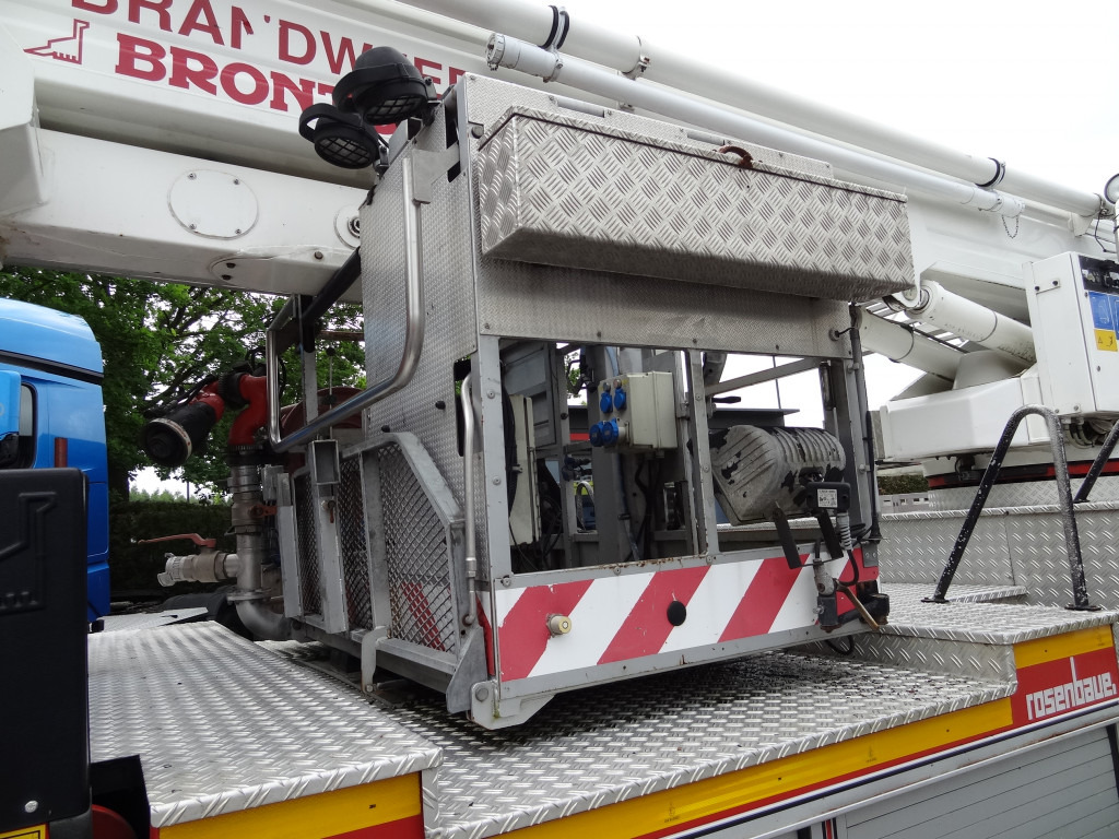 MAN L2000 18.284 Feuerwehr Bronto Skylift 27 Meter - Камион со подигачка кошница: слика 3 MAN L2000 18.284 Feuerwehr Bronto Skylift 27 Meter - Камион со подигачка кошница: слика 3