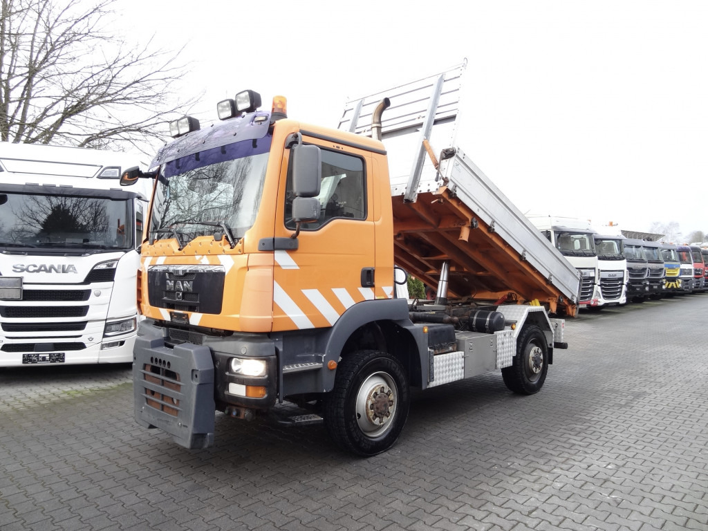 MAN TGM 13.250 4X4 Ex-Kommunal - Кипер: слика 1 MAN TGM 13.250 4X4 Ex-Kommunal - Кипер: слика 1