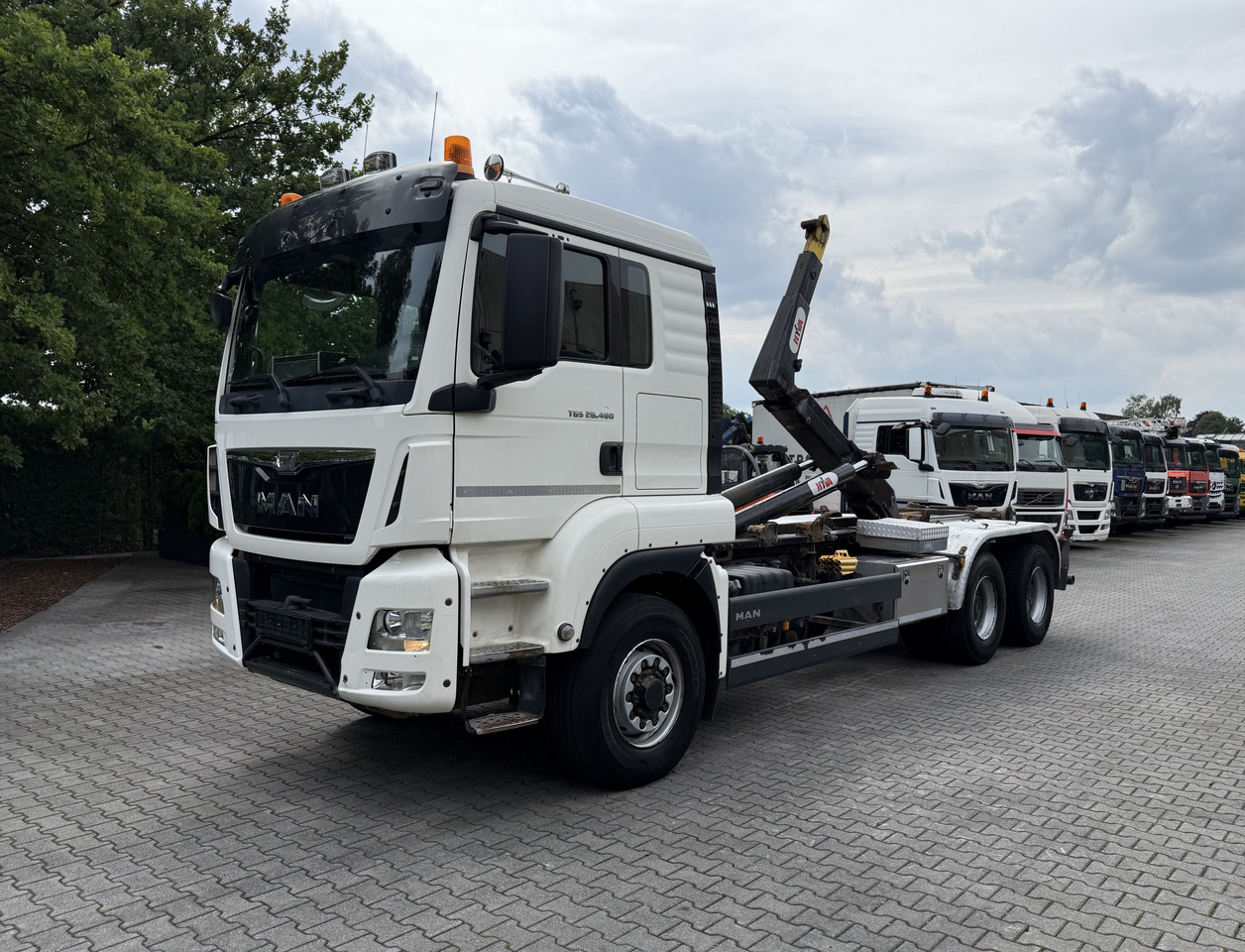 MAN TGS 26.480 6X6H Haken - Камион со кука за подигање: слика 1 MAN TGS 26.480 6X6H Haken - Камион со кука за подигање: слика 1