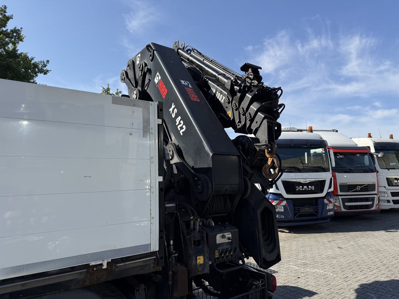 MAN TGX 26.480 6X2 Hiab 422 Bj 2017 bis 30 Meter - Камион со кран, Камион со платформа: слика 3 MAN TGX 26.480 6X2 Hiab 422 Bj 2017 bis 30 Meter - Камион со кран, Камион со платформа: слика 3