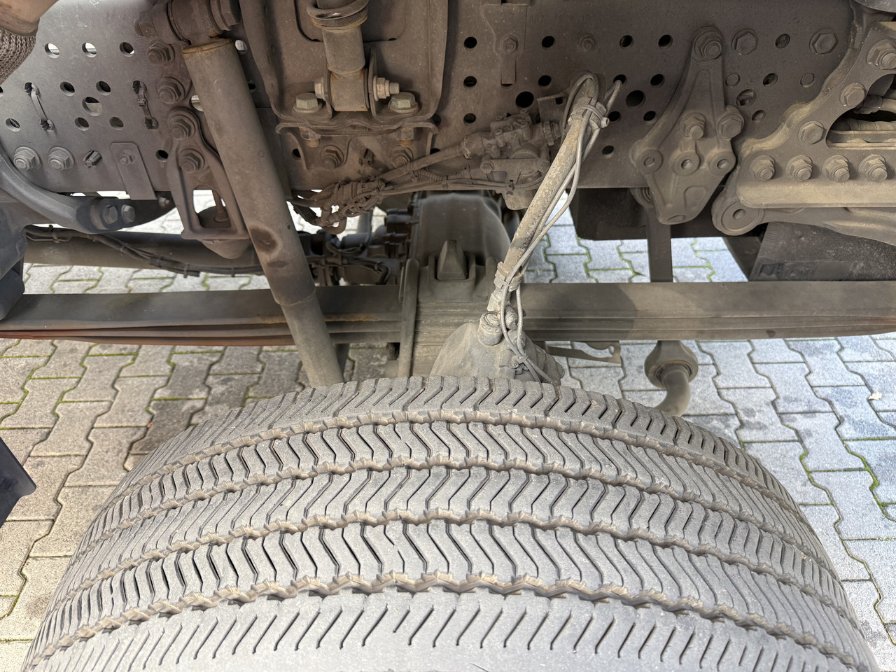 Mercedes-Benz Arocs 1827 AK 4X4 Ex- - Камион со церада: слика 4 Mercedes-Benz Arocs 1827 AK 4X4 Ex- - Камион со церада: слика 4