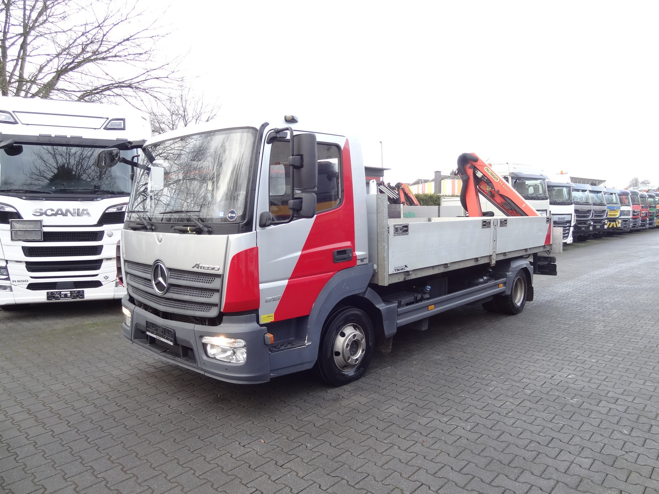 Mercedes-Benz Atego 818 Kran Palfinger 6501 - Камион со кран, Камион со платформа: слика 1 Mercedes-Benz Atego 818 Kran Palfinger 6501 - Камион со кран, Камион со платформа: слика 1