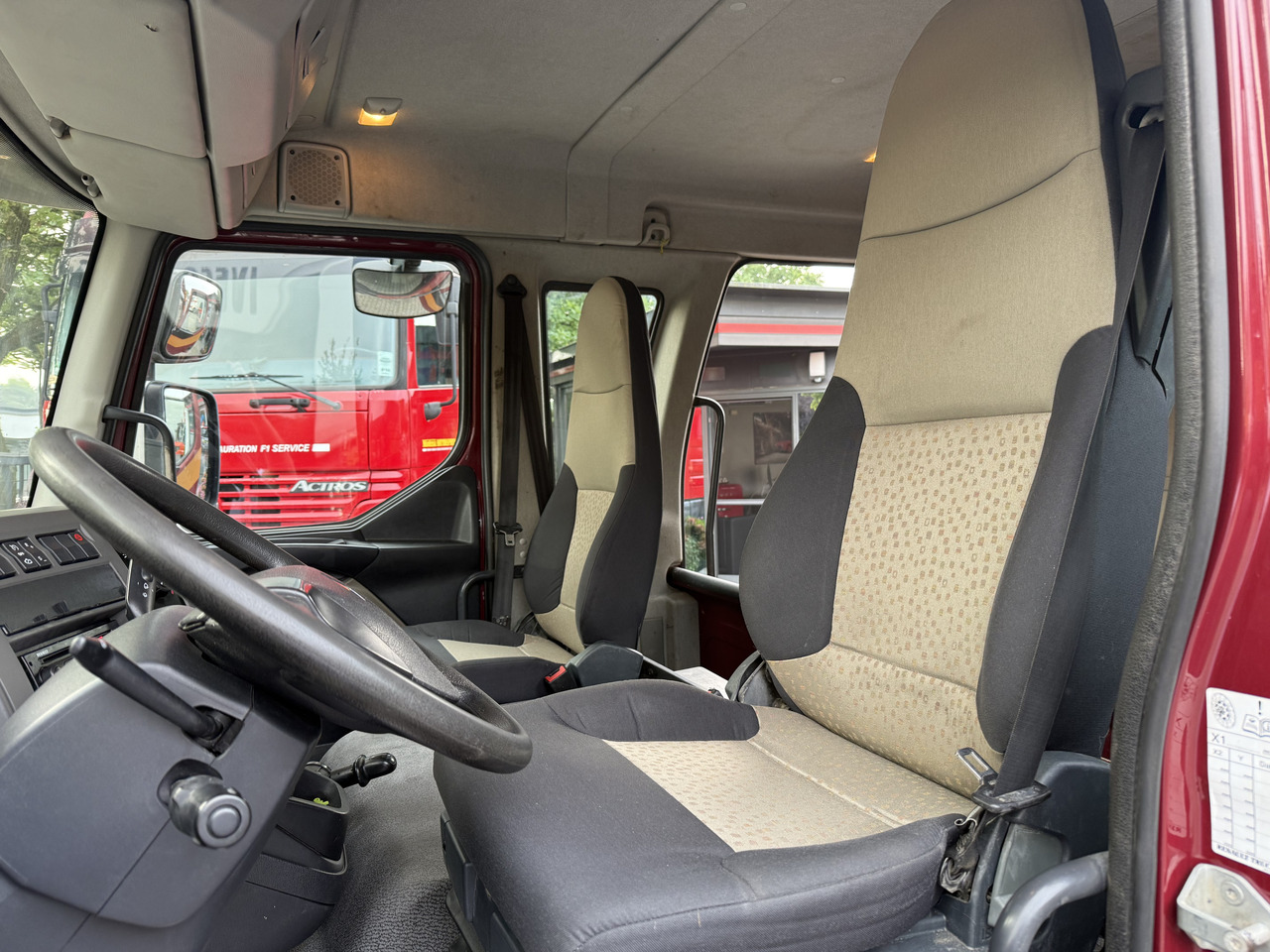 Renault Midlum 180.10 DoKa - Камион сандучар: слика 5 Renault Midlum 180.10 DoKa - Камион сандучар: слика 5