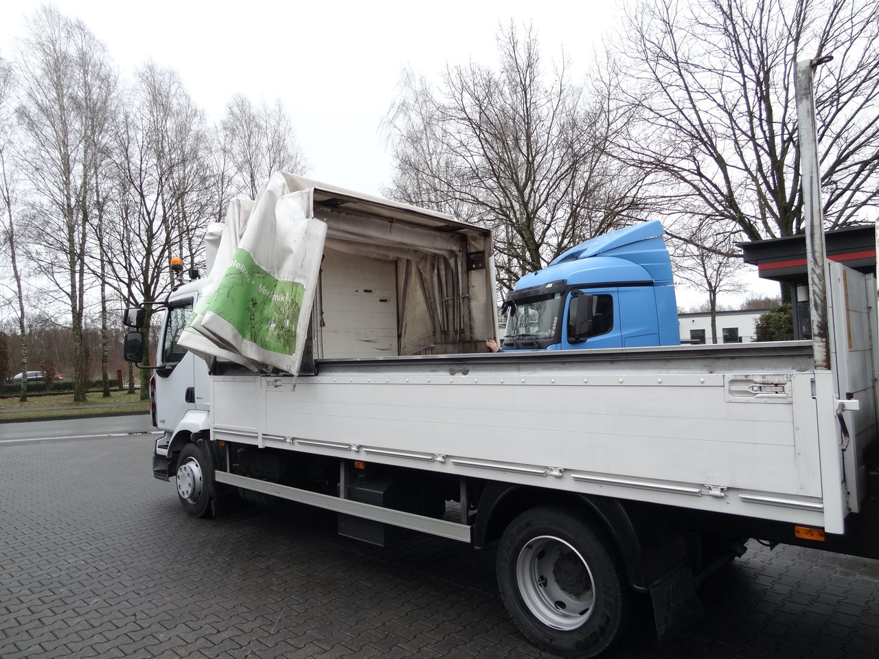 Renault Midlum 300.12 Fassi F80 - Камион со платформа, Камион со кран: слика 3 Renault Midlum 300.12 Fassi F80 - Камион со платформа, Камион со кран: слика 3