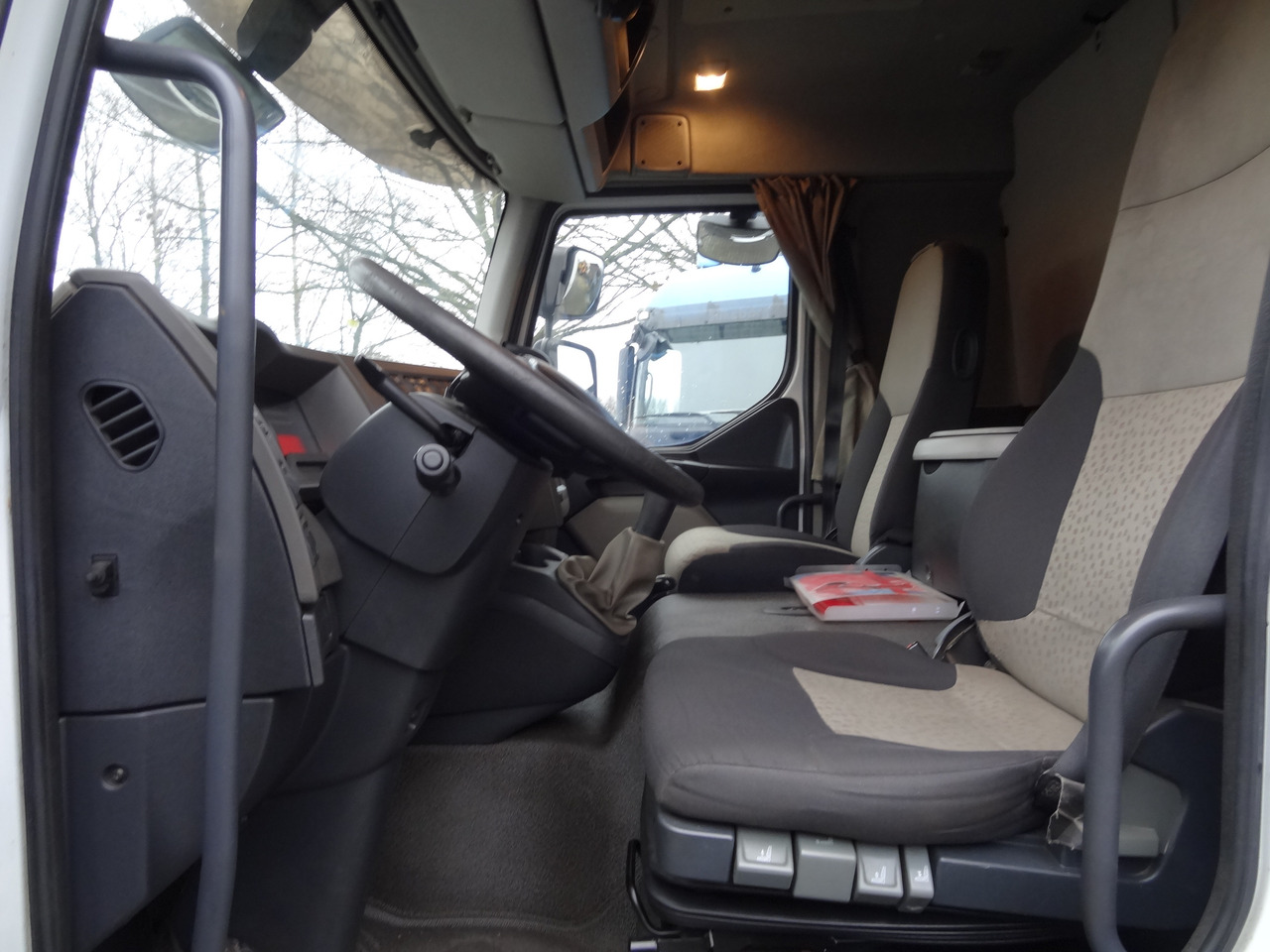 Renault Midlum 300.12 Fassi F80 - Камион со кран, Камион со платформа: слика 5 Renault Midlum 300.12 Fassi F80 - Камион со кран, Камион со платформа: слика 5