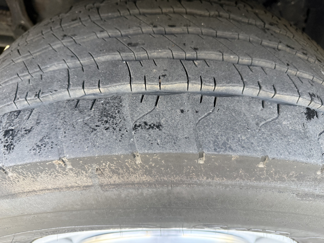 Scania G450 8X2*6 Kipper Kran HMF 2620 K5 - Кипер, Камион со кран: слика 3 Scania G450 8X2*6 Kipper Kran HMF 2620 K5 - Кипер, Камион со кран: слика 3