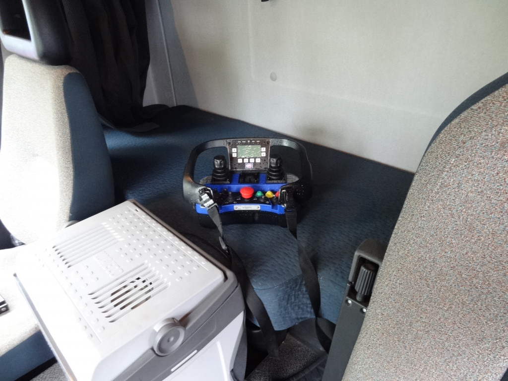 Volvo FL 280.18 mit Kran HMF 910 K3 - Камион со платформа, Камион со кран: слика 5 Volvo FL 280.18 mit Kran HMF 910 K3 - Камион со платформа, Камион со кран: слика 5