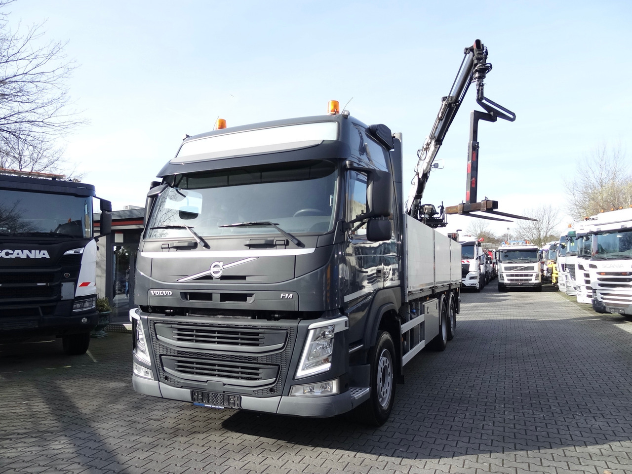 Volvo FM370 6X2*4 Kennis K14 Kran - Камион со платформа, Камион со кран: слика 2 Volvo FM370 6X2*4 Kennis K14 Kran - Камион со платформа, Камион со кран: слика 2