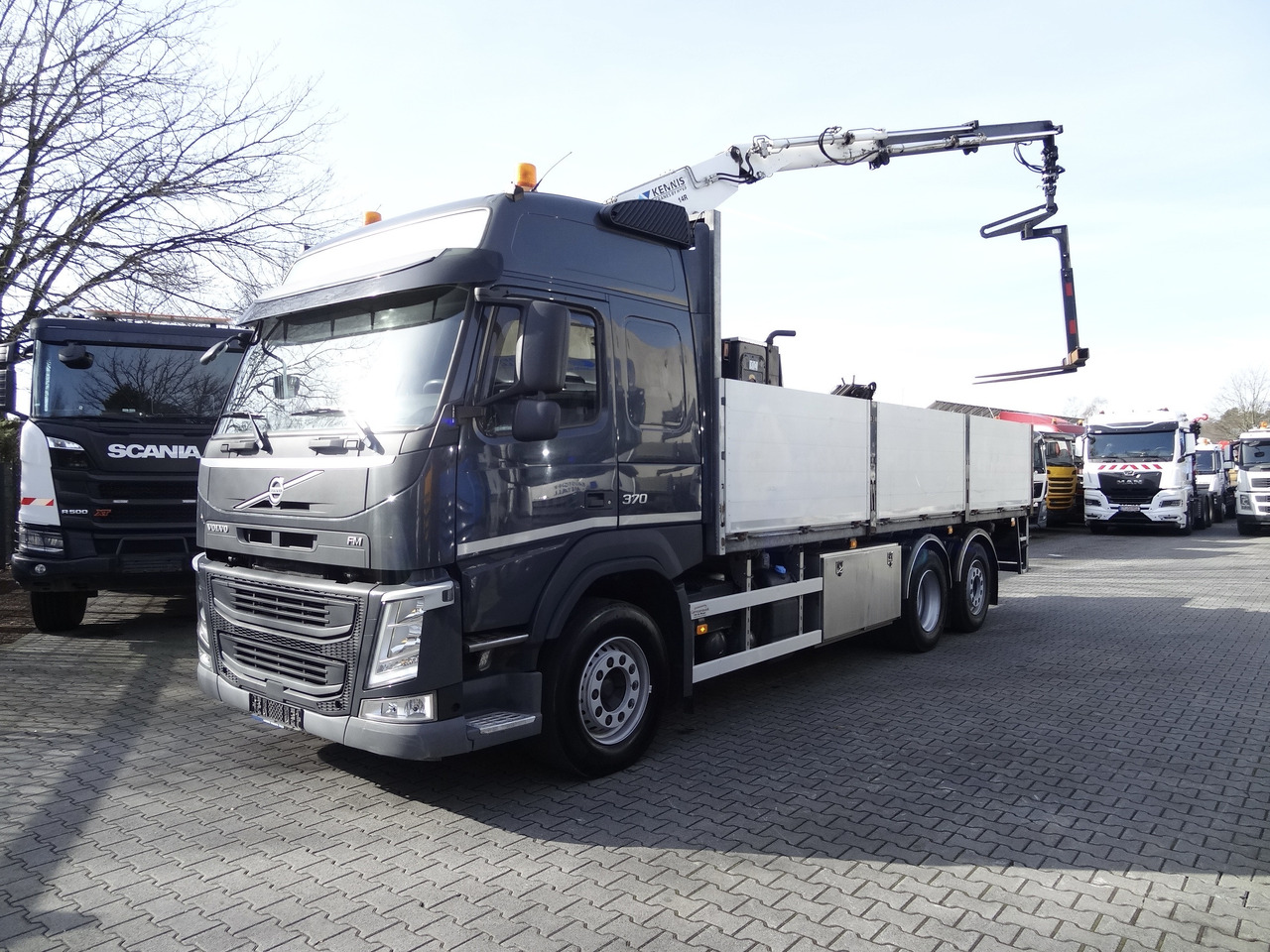 Volvo FM370 6X2*4 Kennis K14 Kran - Камион со кран, Камион со платформа: слика 2 Volvo FM370 6X2*4 Kennis K14 Kran - Камион со кран, Камион со платформа: слика 2