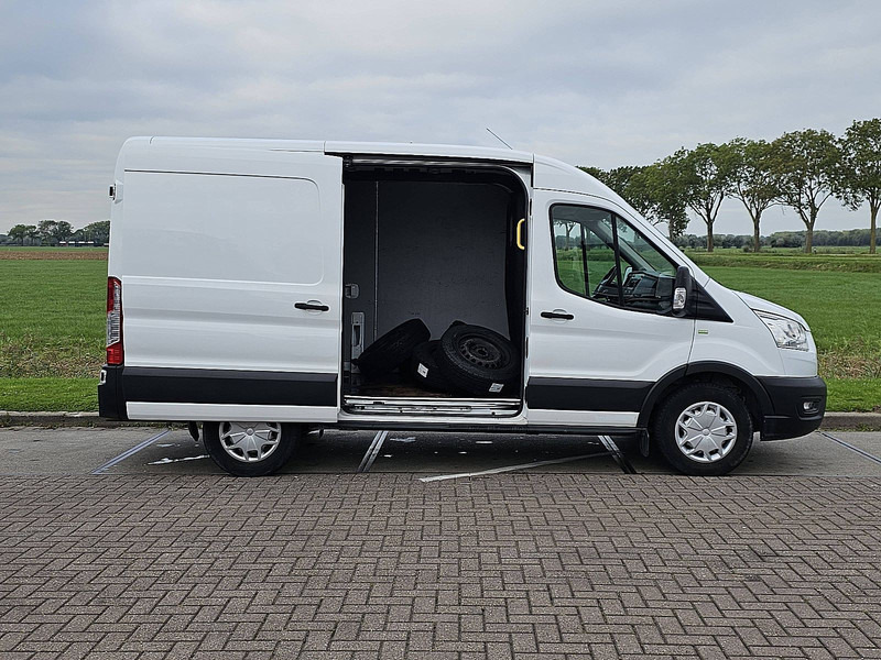 Товарно комбе Ford Transit 2.0 L2H2 Airco Euro6!: слика 13