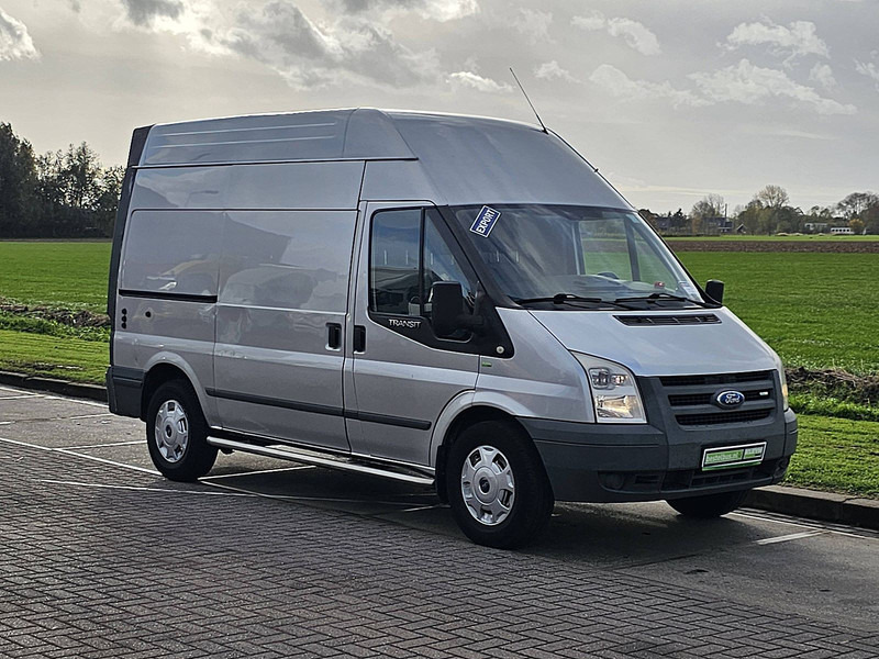 Ford Transit 2.2 TDCI - Мало комбе: слика 5 Ford Transit 2.2 TDCI - Мало комбе: слика 5