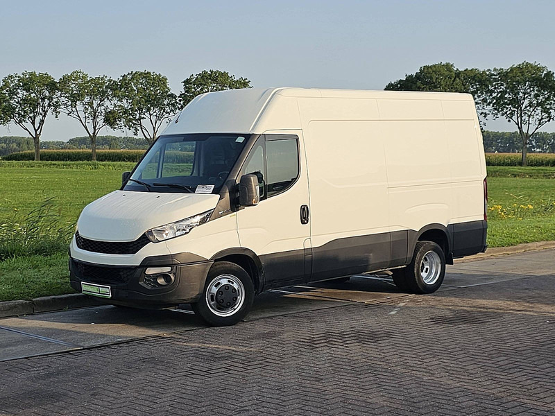 Iveco Daily 35C15 L2H2 Dubbellucht! - Товарно комбе: слика 2 Iveco Daily 35C15 L2H2 Dubbellucht! - Товарно комбе: слика 2