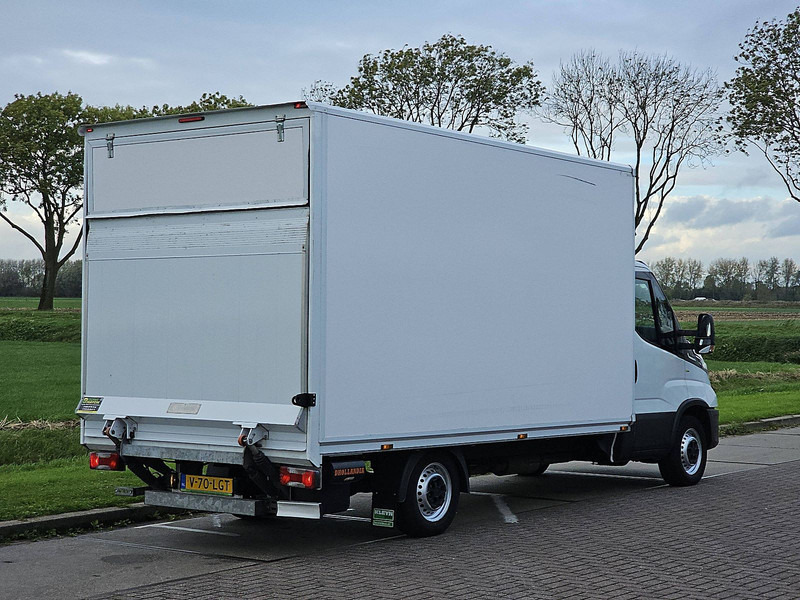 Iveco Daily 35S18 3.0ltr ac aut. EUR6 - Комбе фургон: слика 3 Iveco Daily 35S18 3.0ltr ac aut. EUR6 - Комбе фургон: слика 3