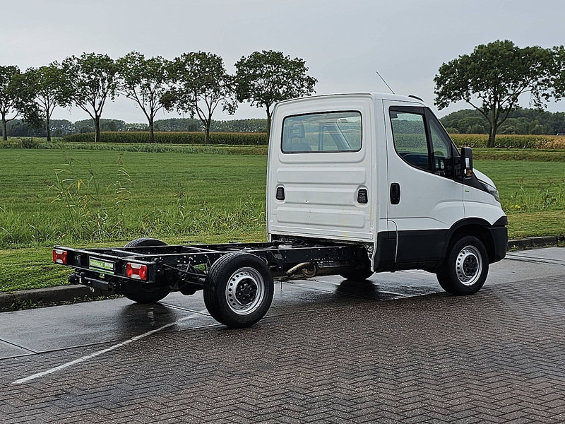 Iveco Daily 35 S 12 CHASSIS - Комбе: слика 3 Iveco Daily 35 S 12 CHASSIS - Комбе: слика 3