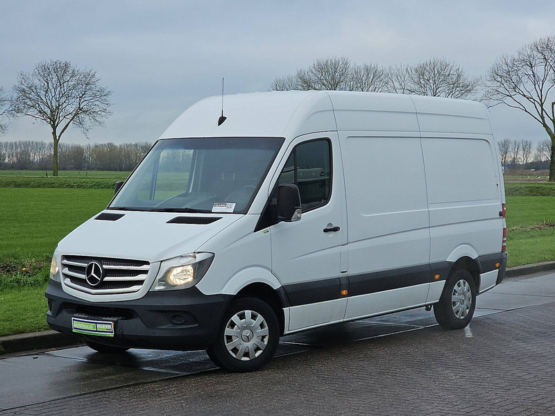 Mercedes-Benz Sprinter 216 L2H2 163Pk Euro6 AC! - Мало комбе: слика 2 Mercedes-Benz Sprinter 216 L2H2 163Pk Euro6 AC! - Мало комбе: слика 2