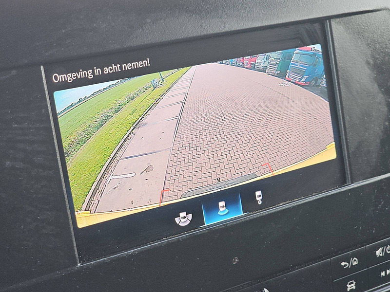 Мало комбе Mercedes-Benz Sprinter 314 CDI L2H1: слика 11