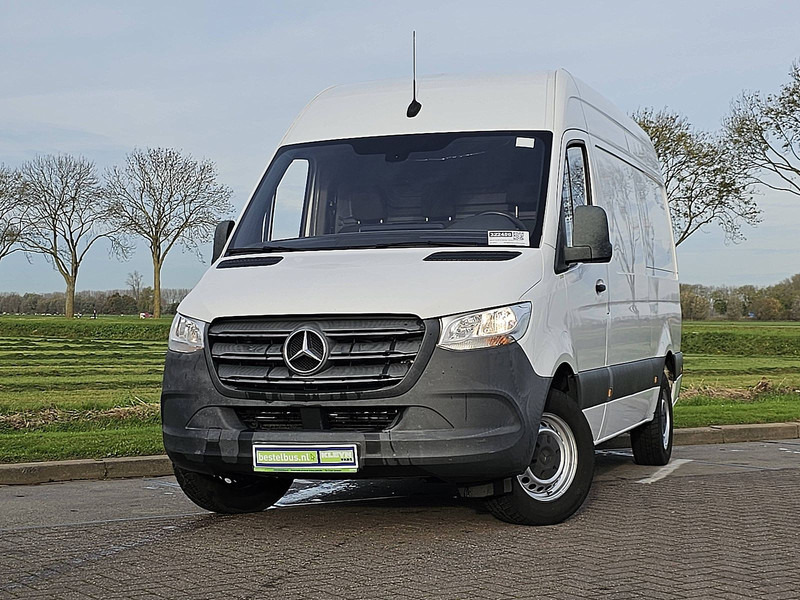 Mercedes-Benz Sprinter 314 L2H2 RWD Airco Euro6 - Товарно комбе: слика 1 Mercedes-Benz Sprinter 314 L2H2 RWD Airco Euro6 - Товарно комбе: слика 1