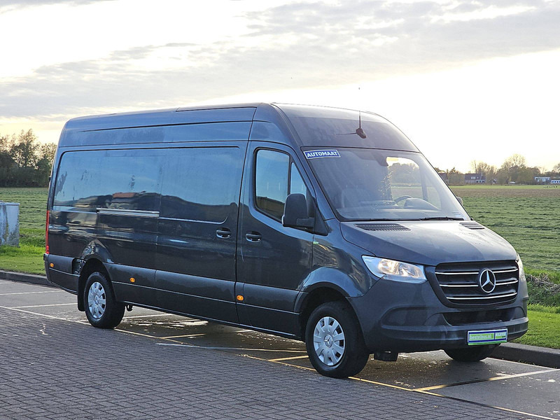Mercedes-Benz Sprinter 315 L3H2 Mbux + Navi AC! - Товарно комбе: слика 5 Mercedes-Benz Sprinter 315 L3H2 Mbux + Navi AC! - Товарно комбе: слика 5