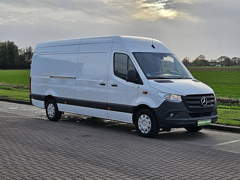 Mercedes-Benz Sprinter 315 L3H2 Mbux Navi Euro6 - Товарно комбе: слика 5 Mercedes-Benz Sprinter 315 L3H2 Mbux Navi Euro6 - Товарно комбе: слика 5