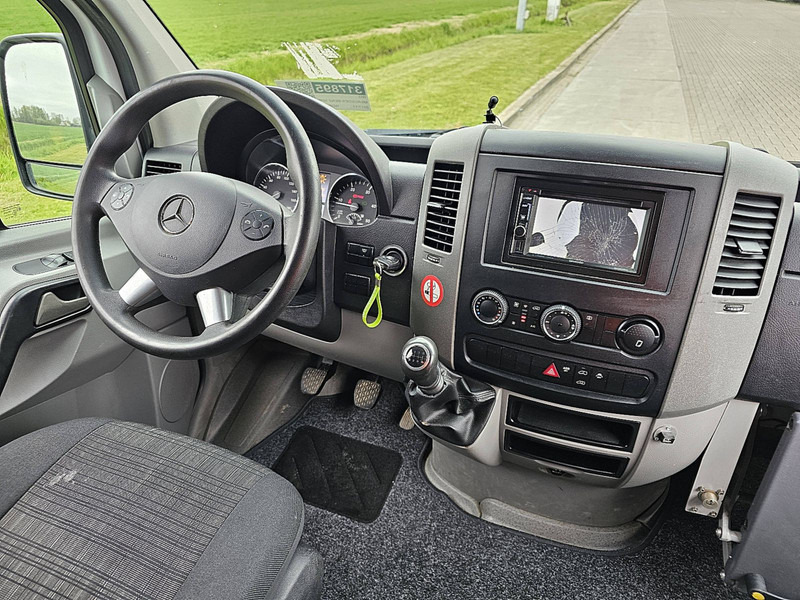 Interior photo 1: Товарно комбе Mercedes-Benz Sprinter 316 L2H2 3.5T-Trekhaak!